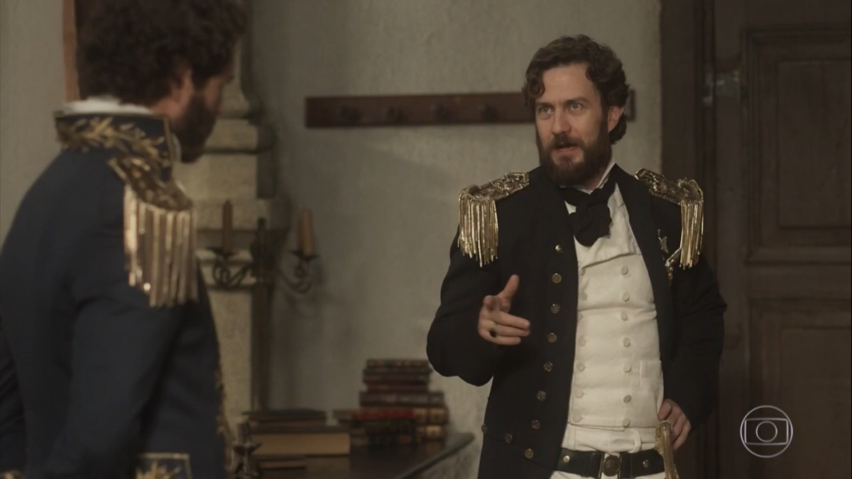 Avilez (Paulo Rocha) e Thomas (Gabriel Braga Nunes) em Novo Mundo