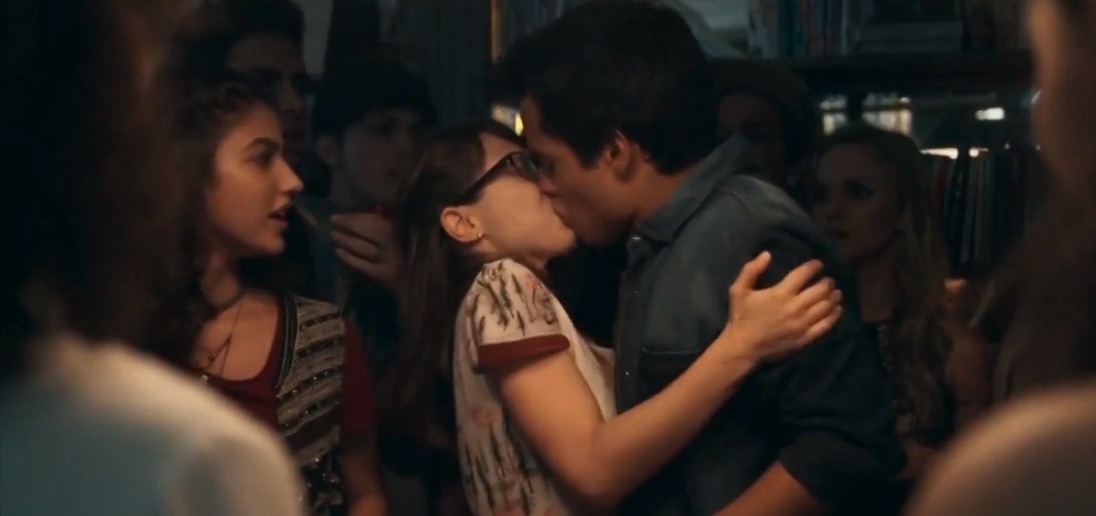 Benê (Daphne Bozaski) e Guto (Bruno Gadiol) de Malhação - Viva a Diferença