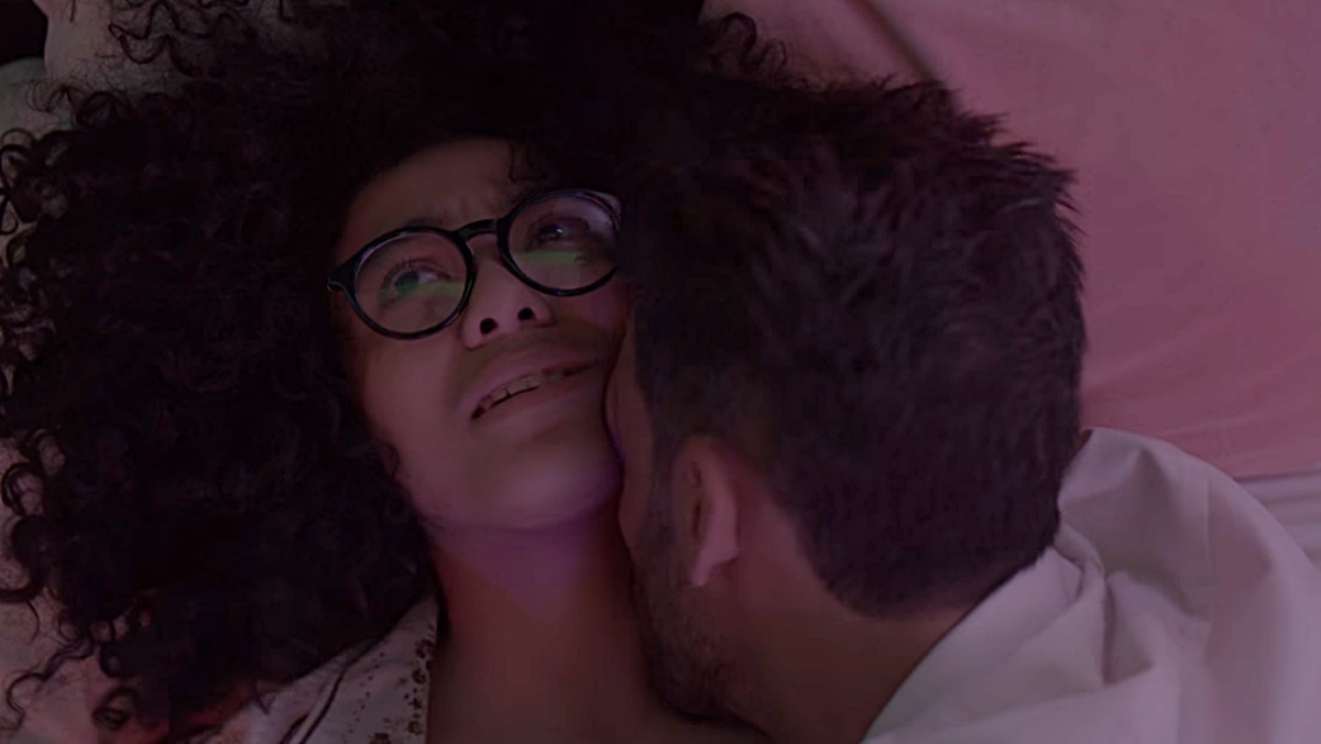 Betty quase perde a virgindade (Reprodução: Netflix)