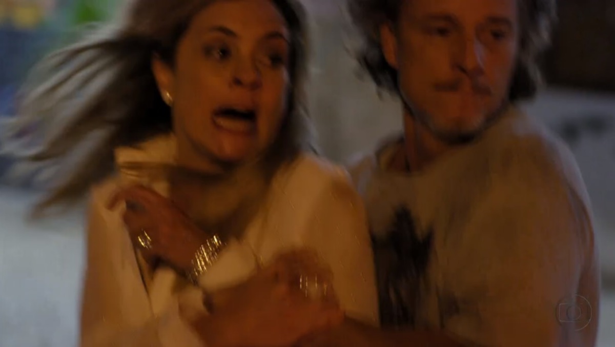 Carminha (Adriana Esteves) e Max (Marcello Novaes) de Avenida Brasil
