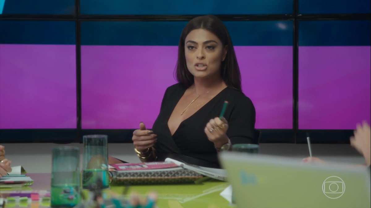 Carolina (Juliana Paes) em Totalmente Demais