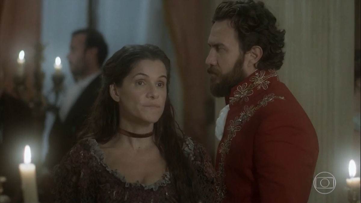 Elvira (Ingrid Guimarães) e Thomas (Gabriel Braga Nunes) em Novo Mundo