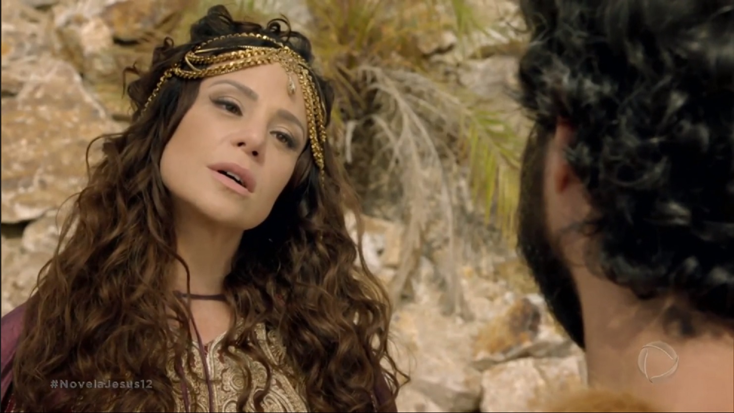 Herodíade (Vanessa Gerbelli) e João Batista (Iano Salomão) em Jesus