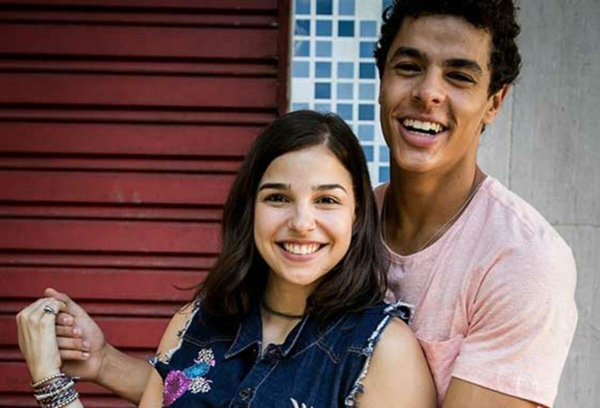 Keyla (Gabriela Medvedosvski) e Tato (Matheus Abreu) de Malhação - Viva a Diferença