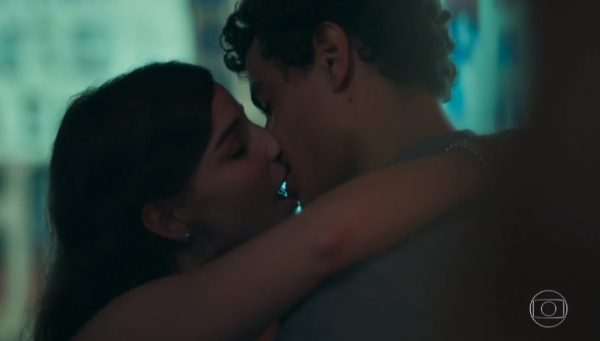 Keyla (Gabriela Medvedovski) e Tato (Matheus Abreu) de Malhação - Viva a Diferença