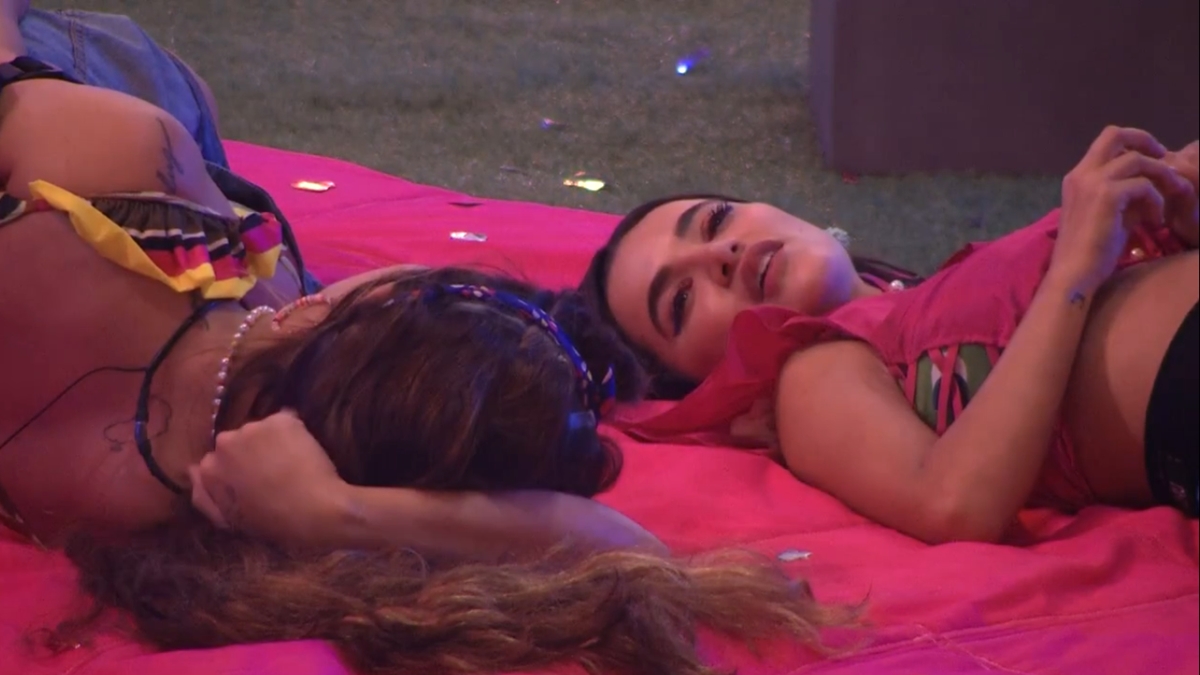 Manu Gavassi em festa do BBB20