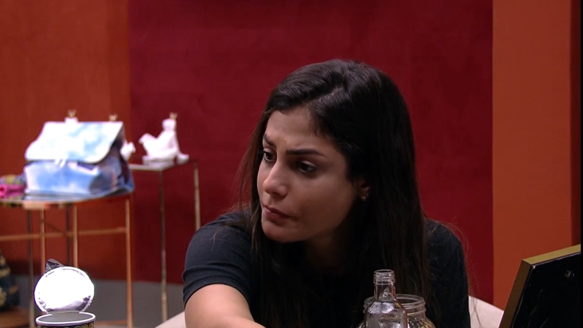 Mari Gonzalez no quarto do líder do BBB20