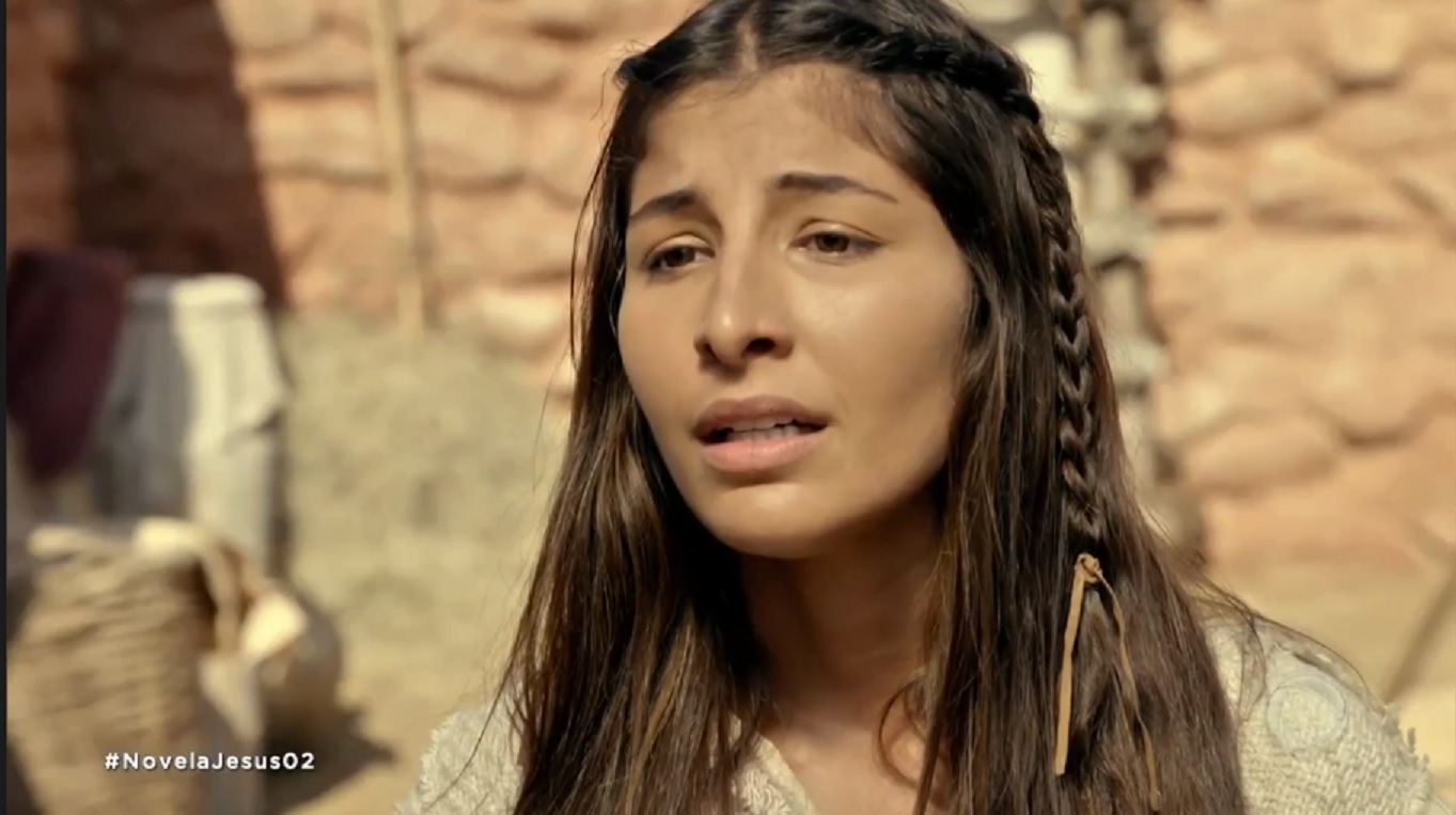 Maria (Juliana Xavier) em Jesus