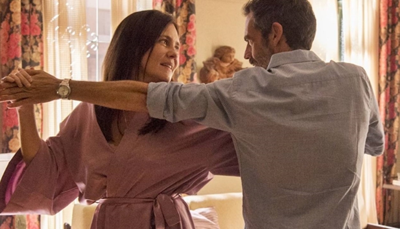 Thelma (Adriana Esteves) e Gabo (Filipe Duarte) em Amor de Mãe