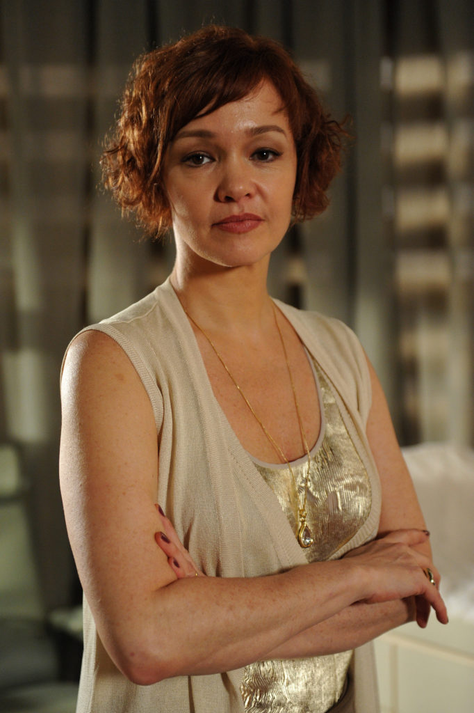 Esther( Julia Lemmertz), de Fina Estampa