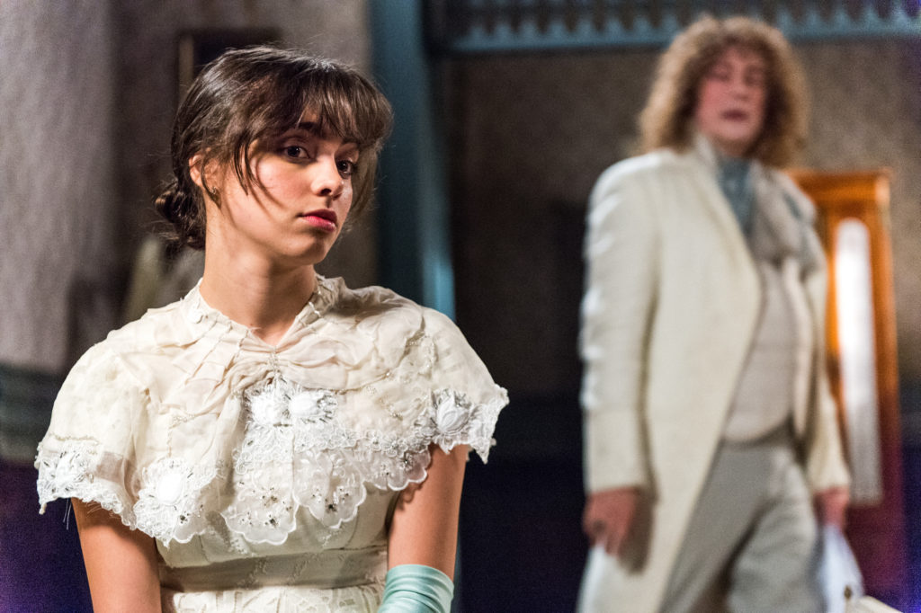 Cecília ( Isabella Dragão ) e Sebastião ( Roberto Cordovani )