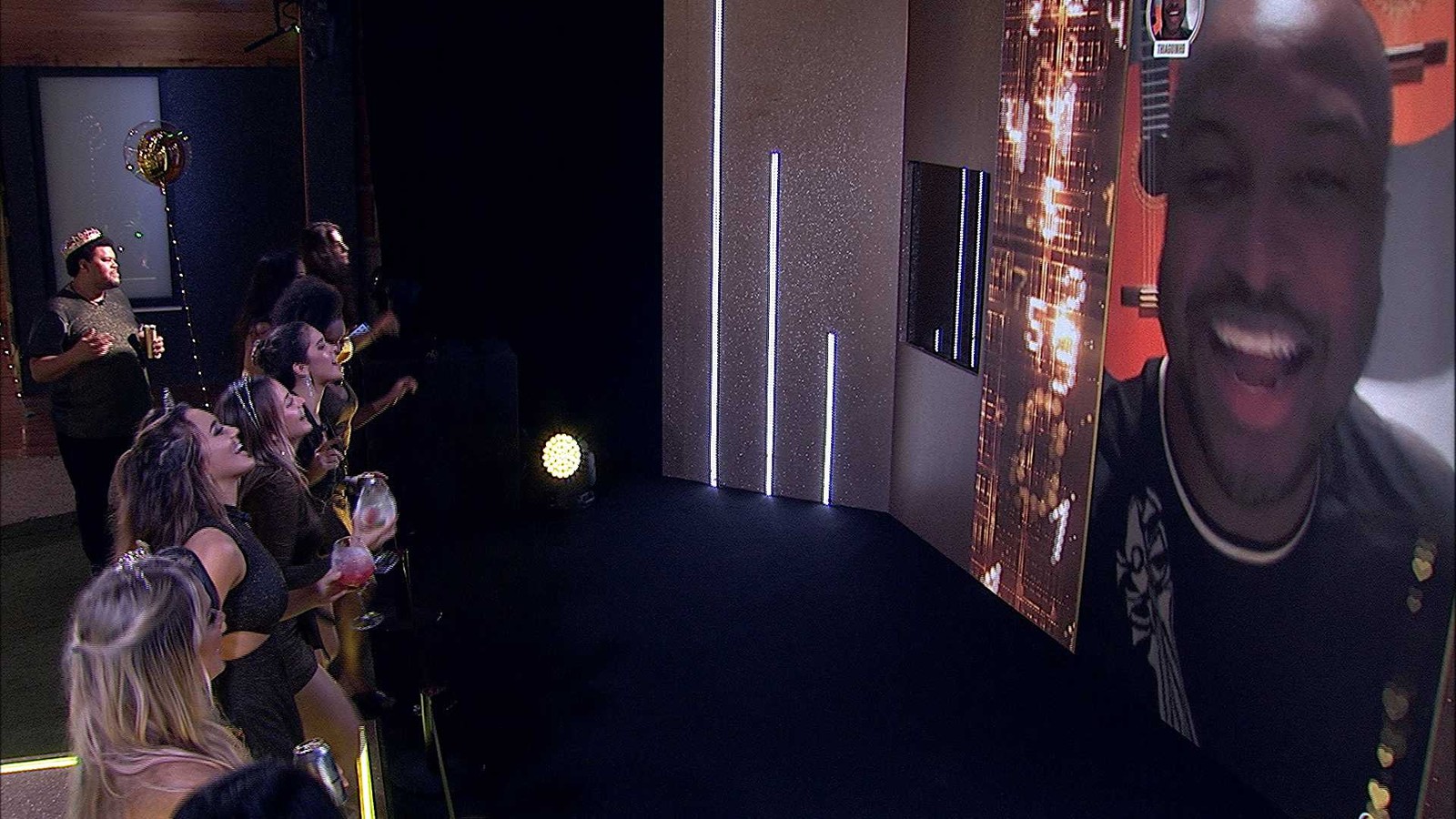 Thiaguinho anima Festa TOP 10 do BBB20 (Reprodução/TVGlobo)