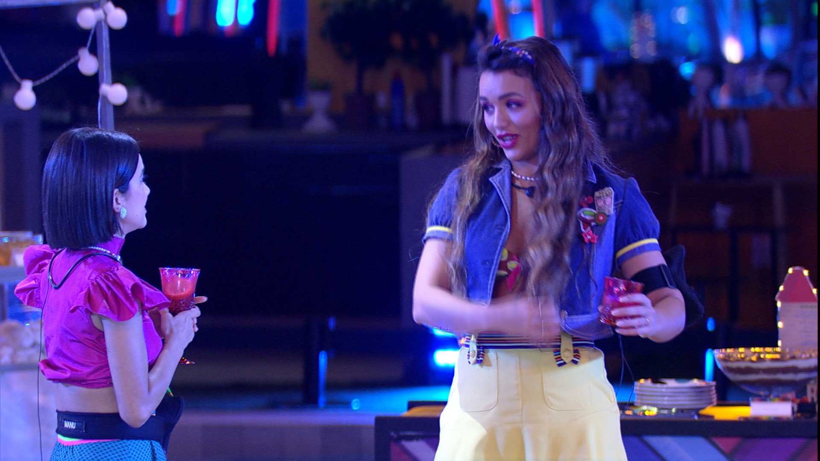 Manu desabafa com rafa sobre ser chamada de rebelde BBB20 (Reprodução/TVGlobo)