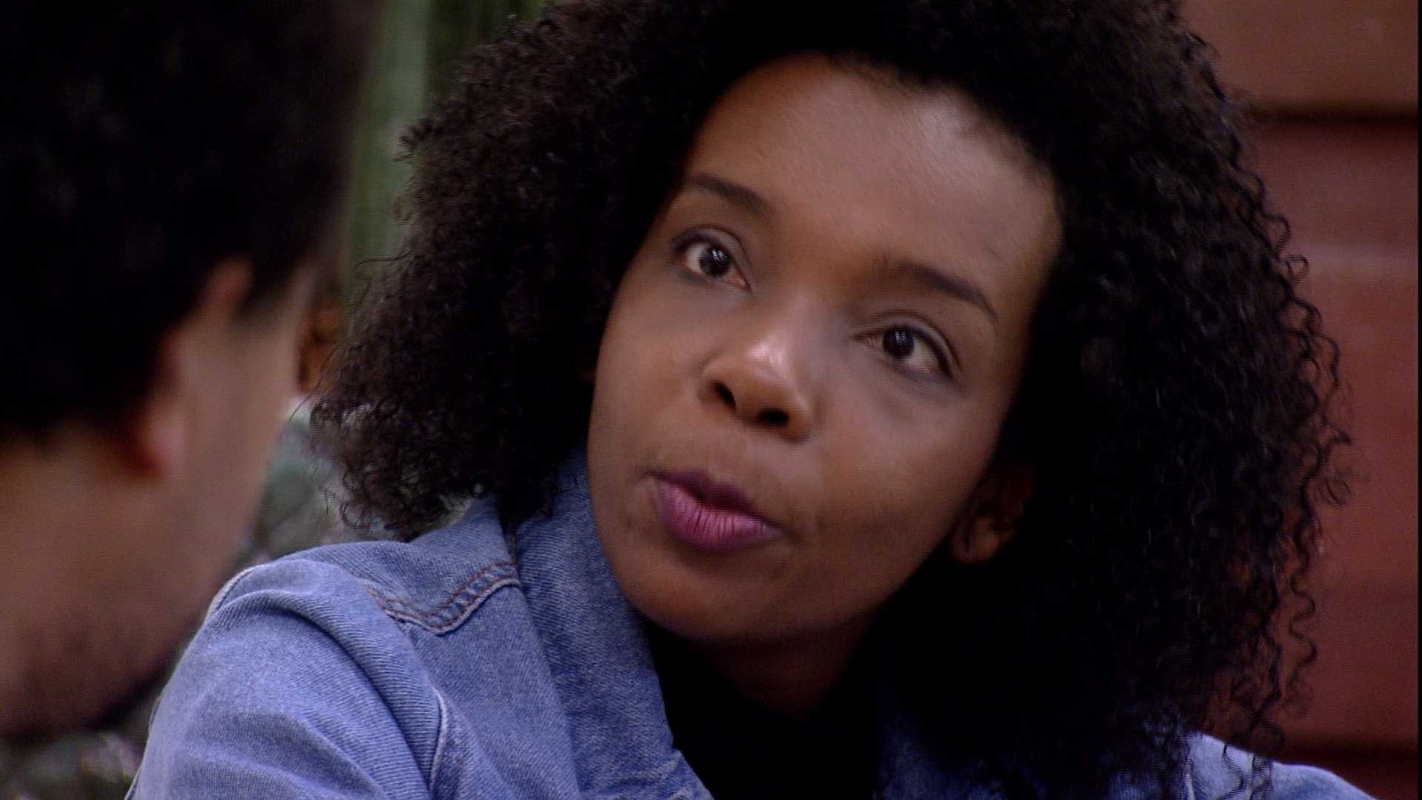 Thelma analisa com Babu a formação do paredão do BBB20 (Reprodução/TVGlobo)