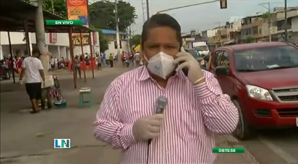 Repórter equatoriano chora (Reprodução)