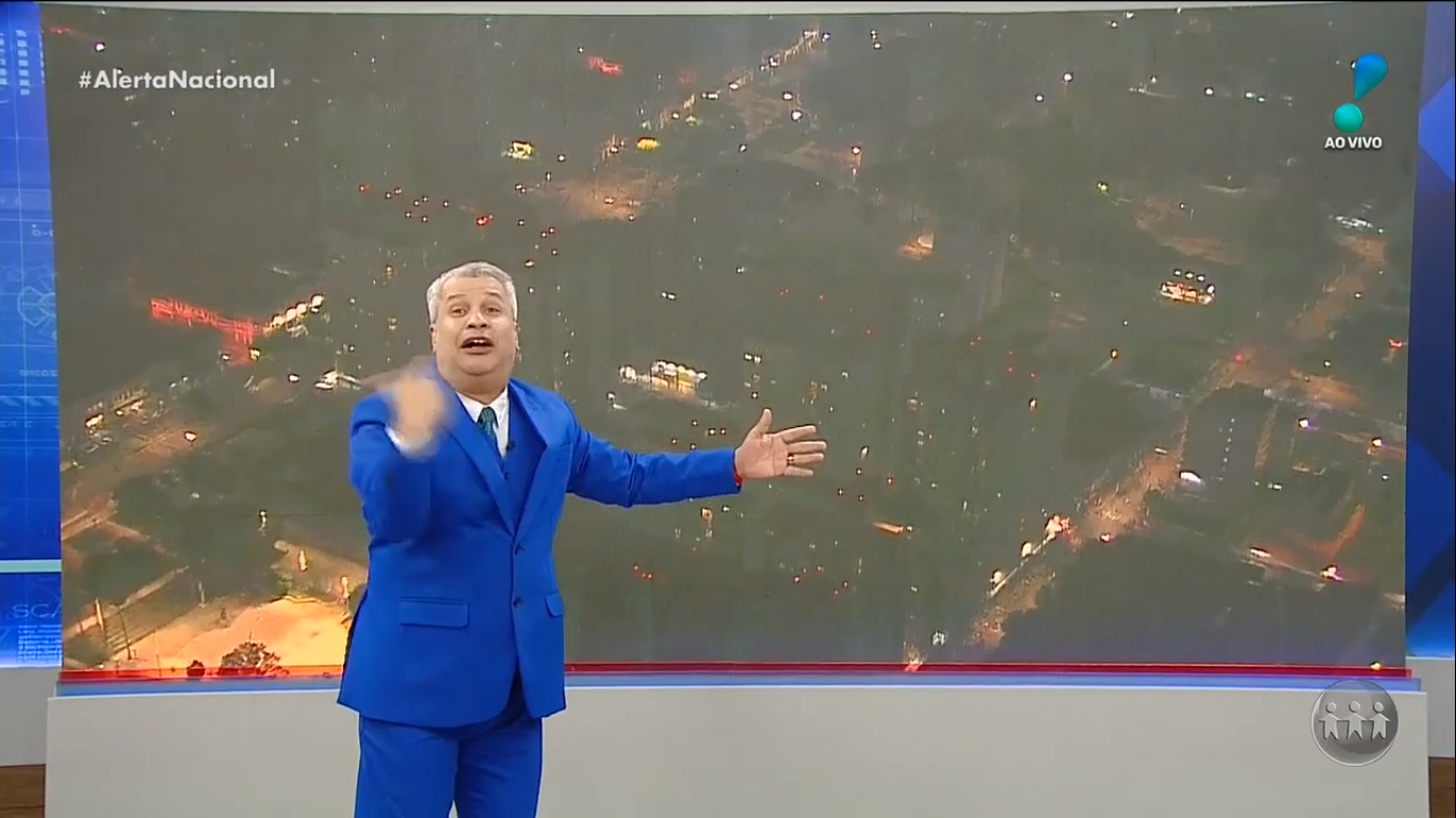 Sikêra Jr. no comando do Alerta Nacional (Reprodução / RedeTV!)