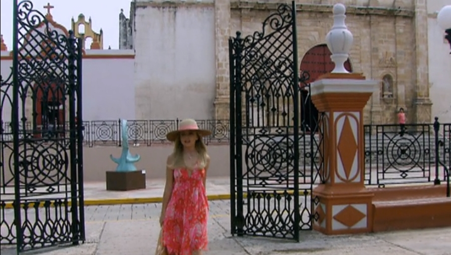 Angelique Boyer em sua primeira cena de O Que A Vida Me Roubou (Reprodução: Amazon Prime Video)