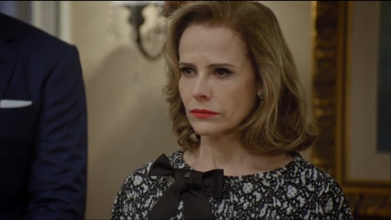 Bia Seidl como Débora em Apocalipse