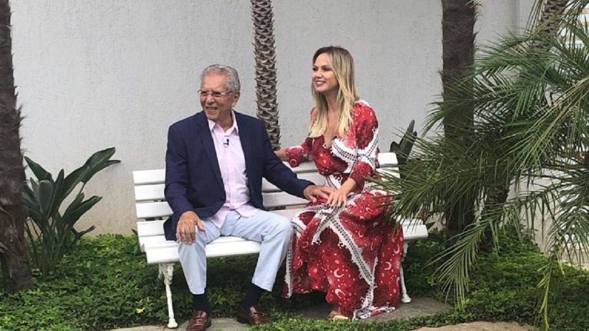 Carlos Alberto de Nóbrega participa do Programa Eliana