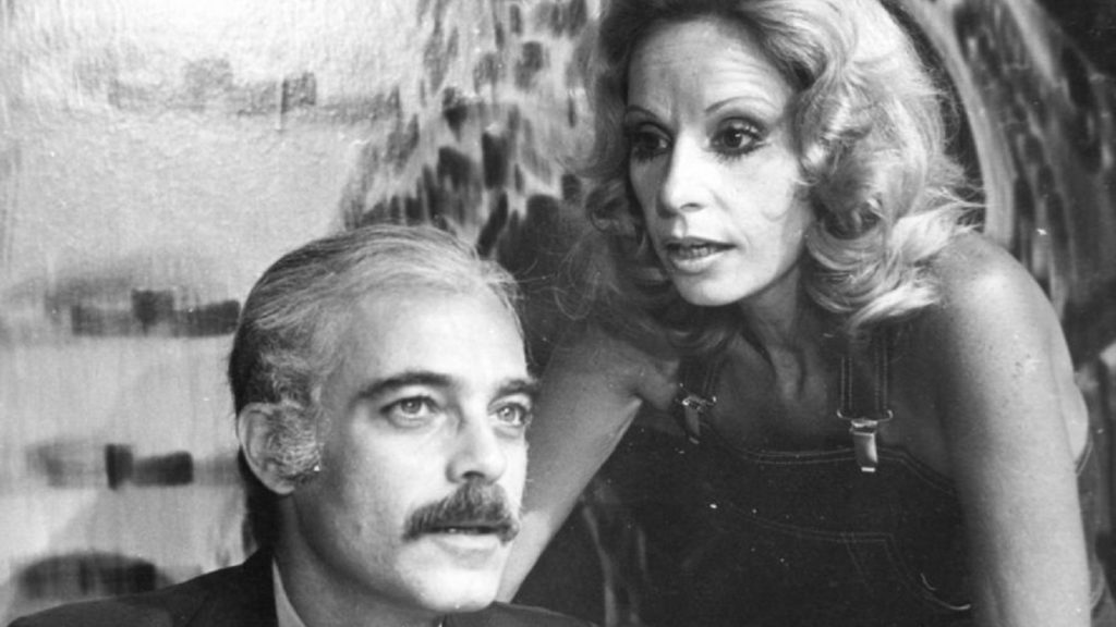 Diógenes (Rubens de Falco) e Maria Elvira (Daisy Lúcidi) em Supermanoela