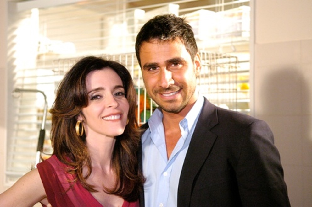 Déborah Evelyn como Judith e Júlio Rocha como Edgar em Caras e Bocas