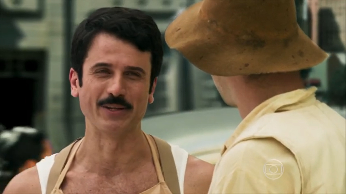 Ernesto (Eriberto Leão) e Candinho (Sergio Guizé) em Êta Mundo Bom!