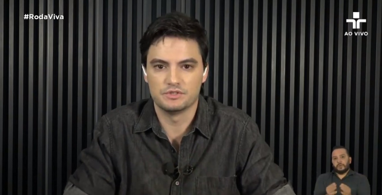 Felipe Neto no Roda Viva