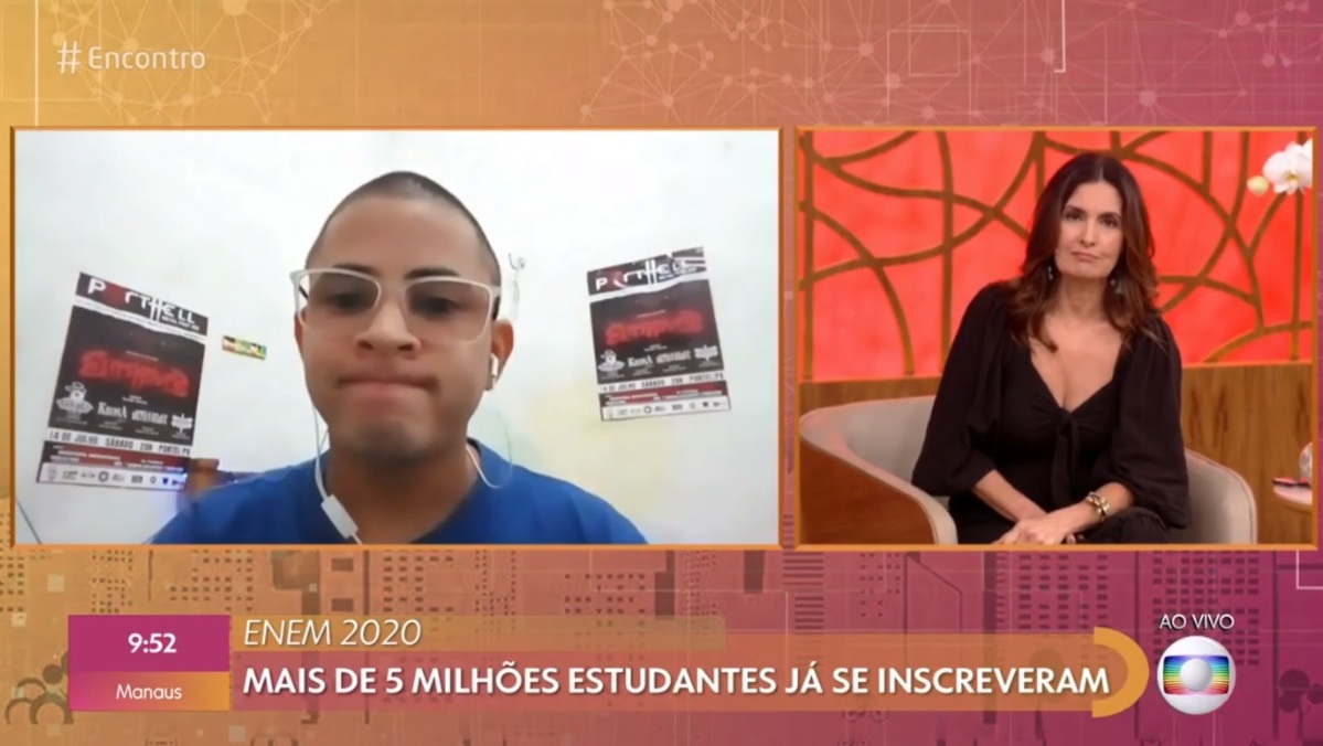 Fátima Bernardes e o estudante Caio no Encontro