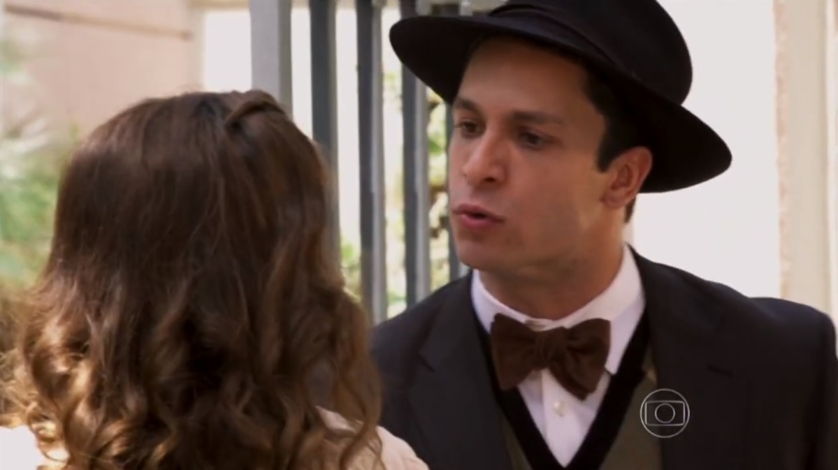 Maria (Bianca Bin) e Celso (Rainer Cadete) de Êta Mundo Bom!