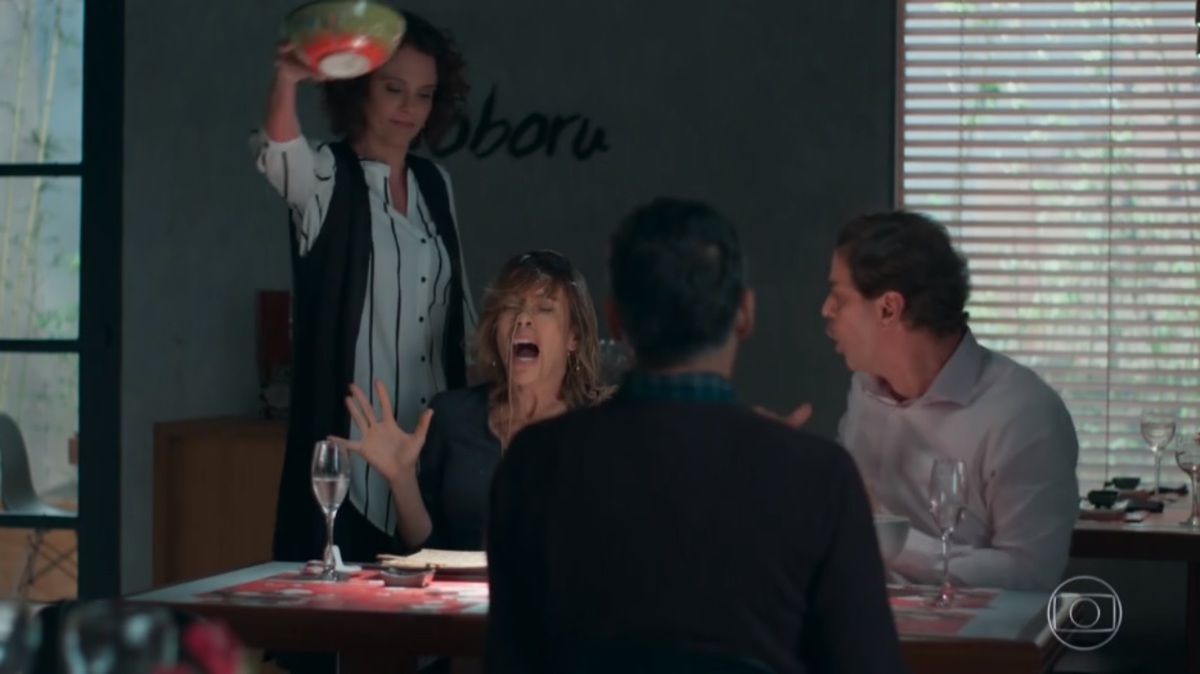 Marta (Malu Galli), Luís (Ângelo Antônio), Edgar (Marcello Antony) e Malu (Daniela Galli) de Malhação - Viva a Diferença