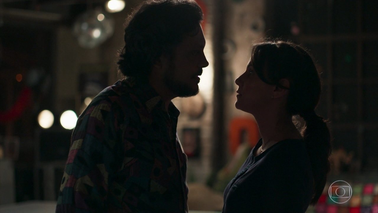 Roney (Lúcio Mauro Filho) e Josefina (Aline Fanju) em Malhação
