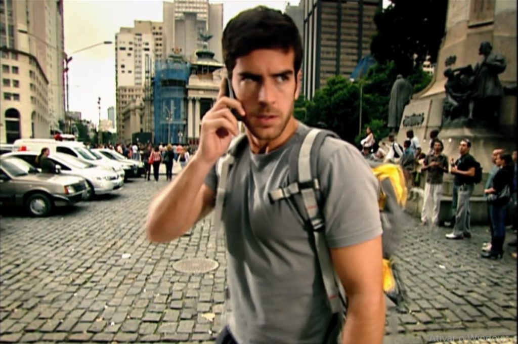 Valente é vivido por Marcos Pitombo (Reprodução: PlayPlus)