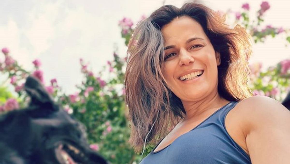 Adriana Araújo, âncora do Jornal da Record