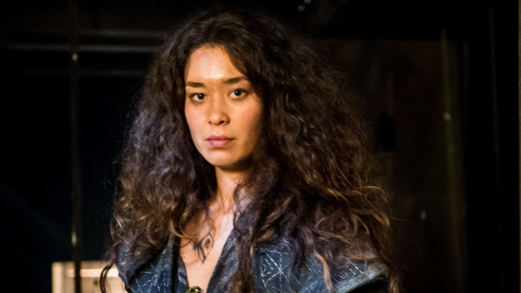 Miss Liu ( Luana Tanaka ), de Novo Mundo