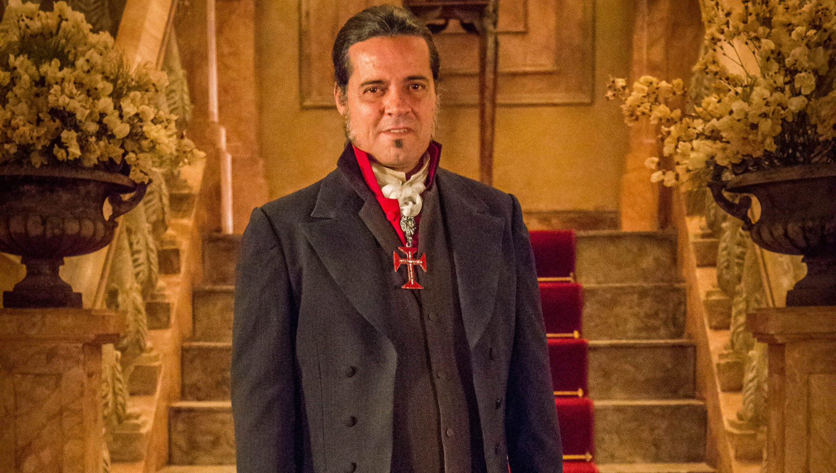 Bonifácio (Felipe Camargo), de Novo Mundo