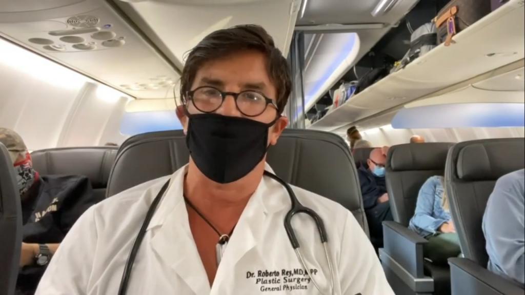 Dr. Robert Rey foi contratado da RedeTV! para eventuais programas como Dr. Hollywood (Reprodução: Instagram)