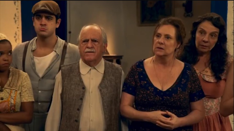 Família ouve de Josias a verdade sobre Romeu, em Êta Mundo Bom!