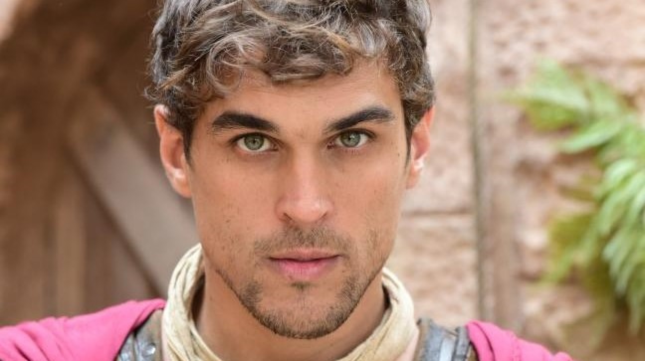 Felipe Roque como Caius em Jesus (Divulgação / Record TV)