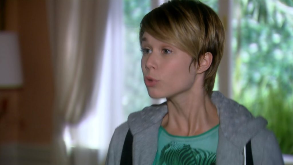 Mariana Ximenes, como Lara, de A Favorita