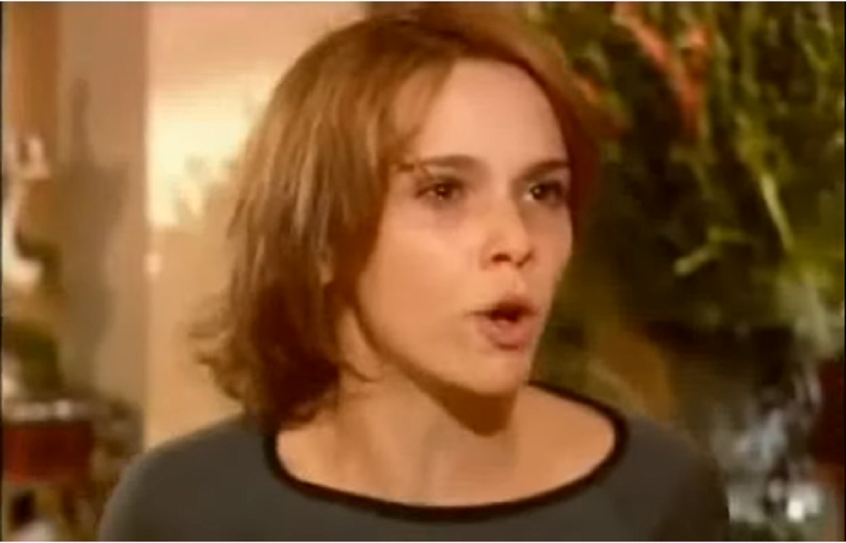 Mel (Débora Falabella) em O Clone