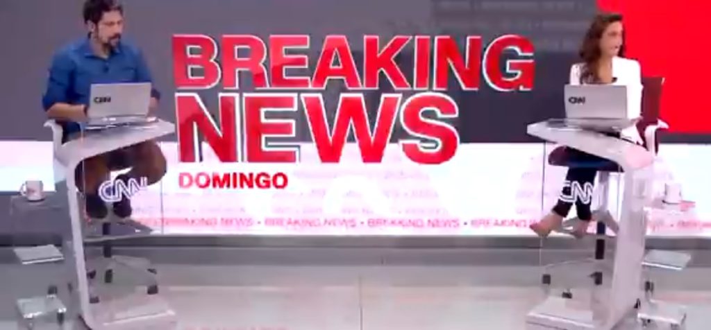 Phelipe Siani e Marcela Rahal, no plantão em que ele soltou um palavrão, na CNN Brasil