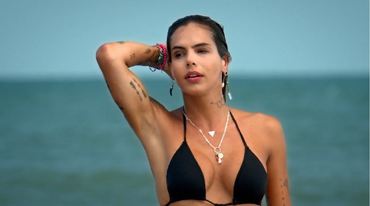 Rebecca, do De Férias com o Ex Brasil (Reprodução / Twitter)