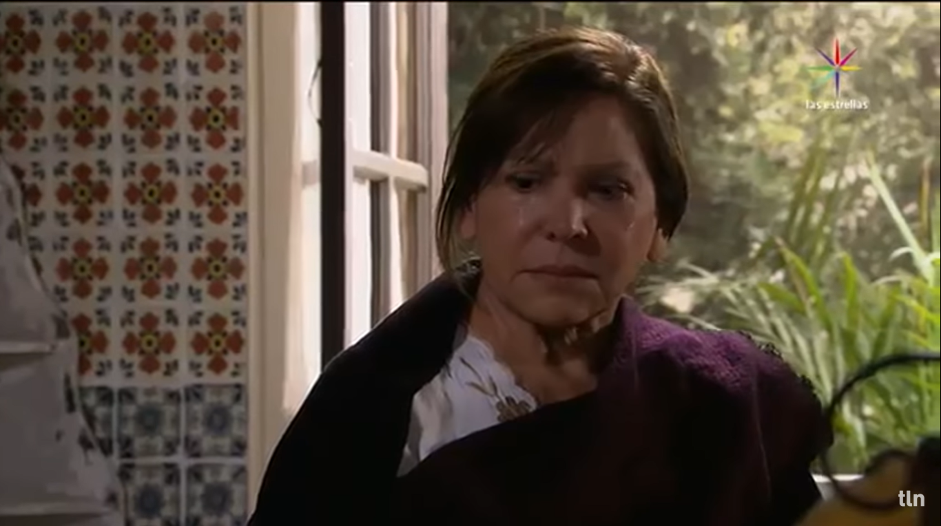 Ana Bertha Espín como Rosário em O Que A Vida Me Roubou (Reprodução / YouTube)