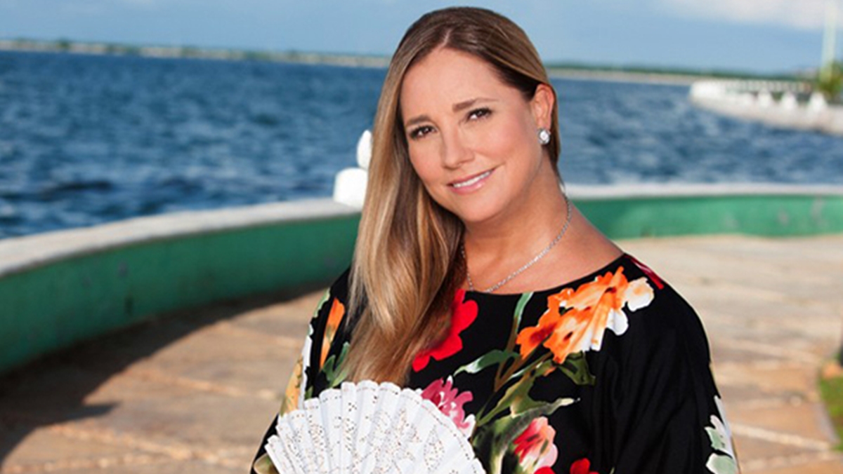 Gabriela Rivero vive Carlota em O Que a Vida Me Roubou (Divulgação: Televisa S.A)
