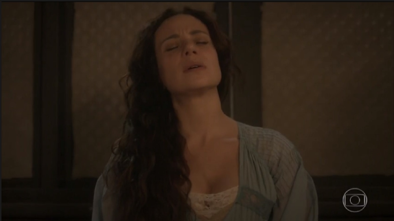 Amália (Vanessa Gerbelli) em Novo Mundo
