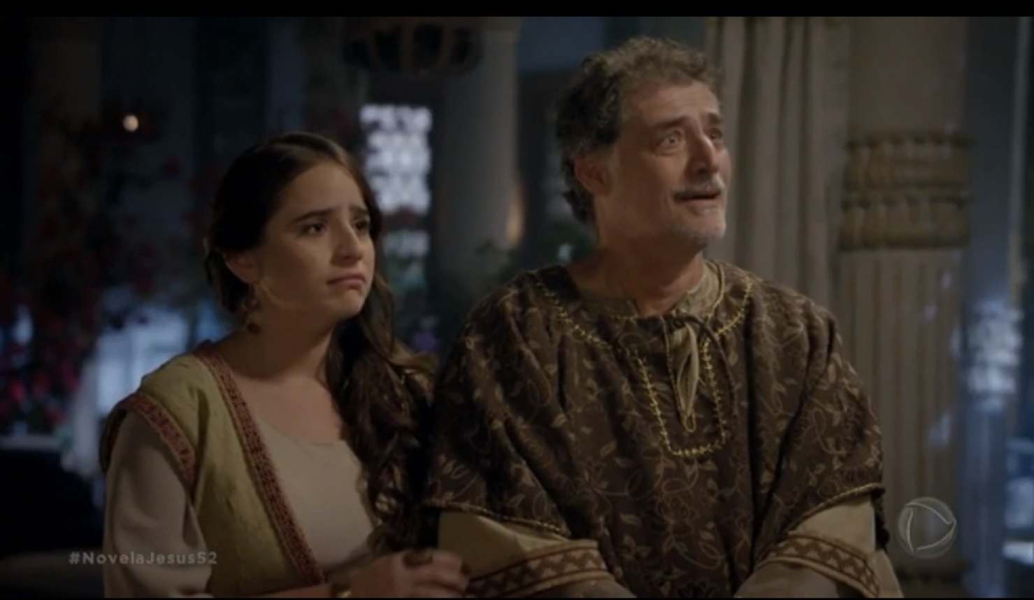 Deborah (Manuela Llerena) e Arimateia (Giuseppe Oristânio) em Jesus