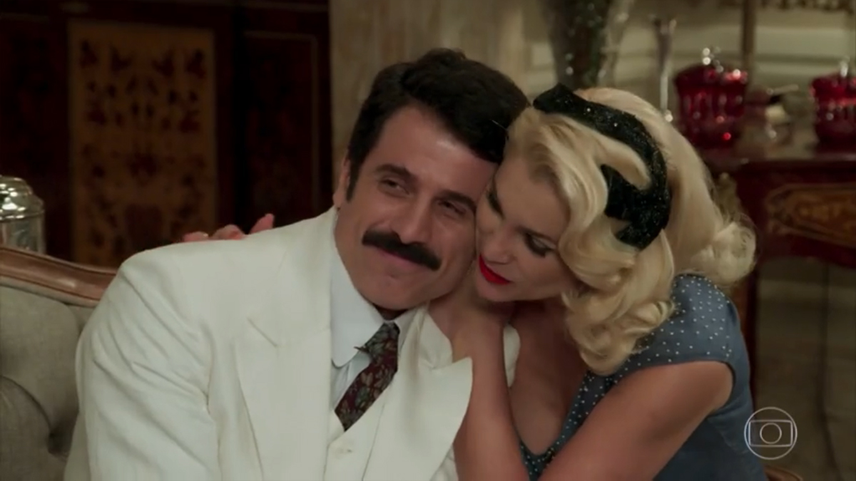 Ernesto (Eriberto Leão) e Sandra (Flávia Alessandra) em Êta Mundo Bom!