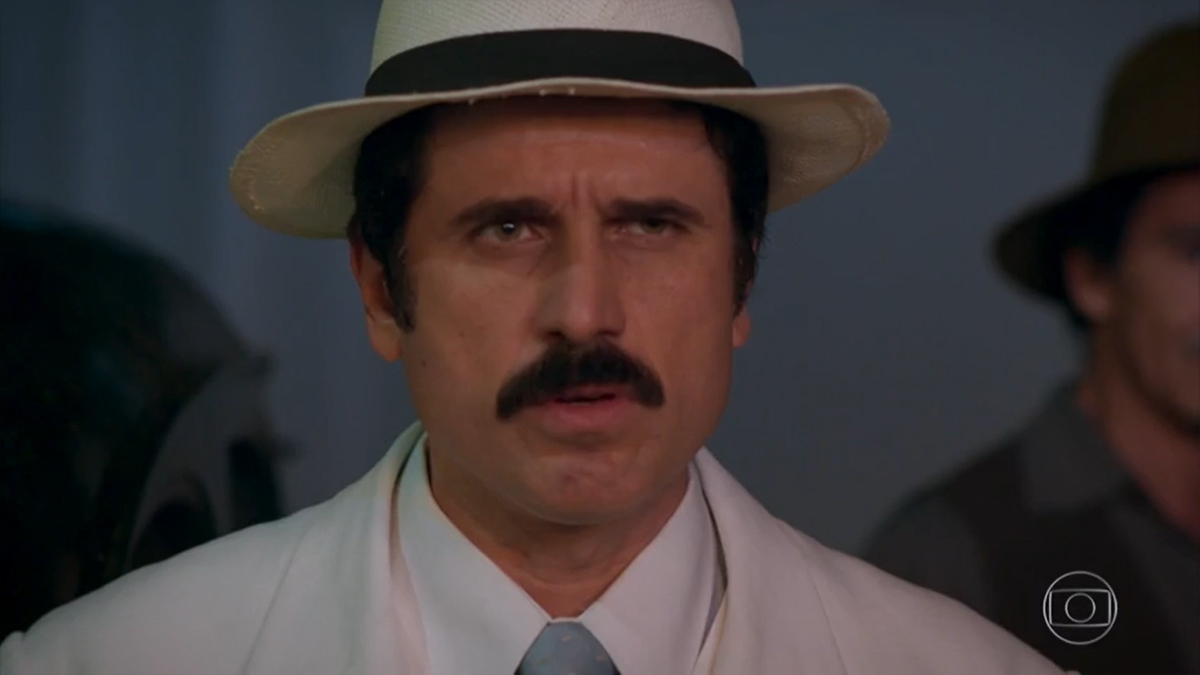Ernesto (Eriberto Leão) em Êta Mundo Bom!