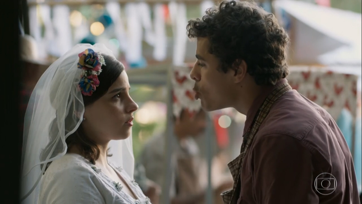 Keyla (Gabriela Medvedovski) e Tato (Matheus Abreu) em Malhação