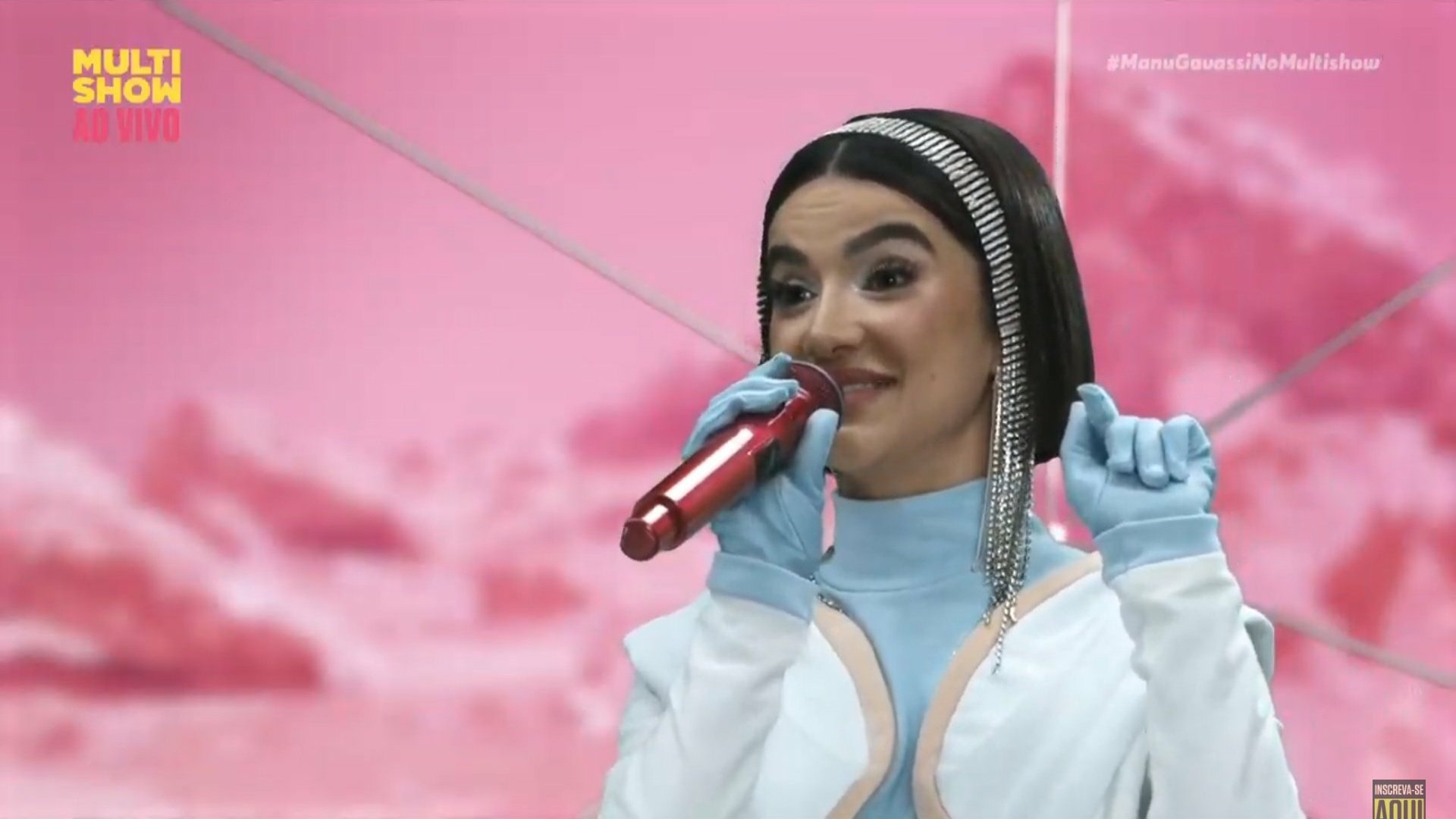 Manu Gavassi em sua live no Multishow
